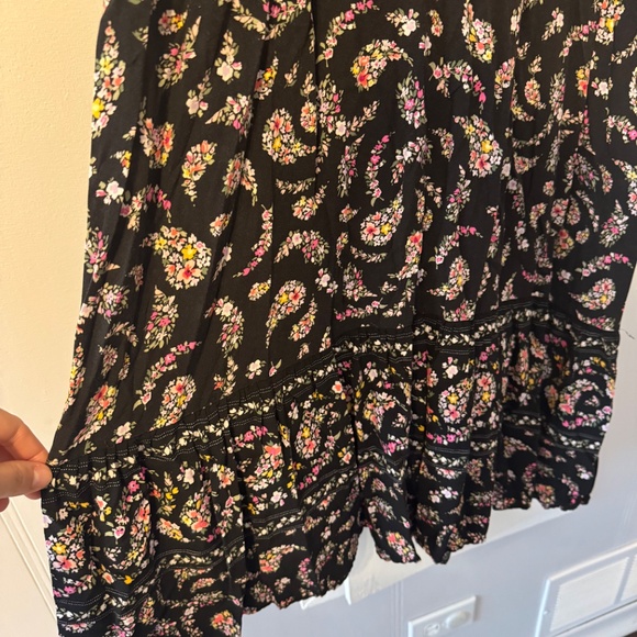 Black Floral Dress - Picture 6 of 8